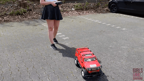 Juliette 1 - RC Hummer Crush